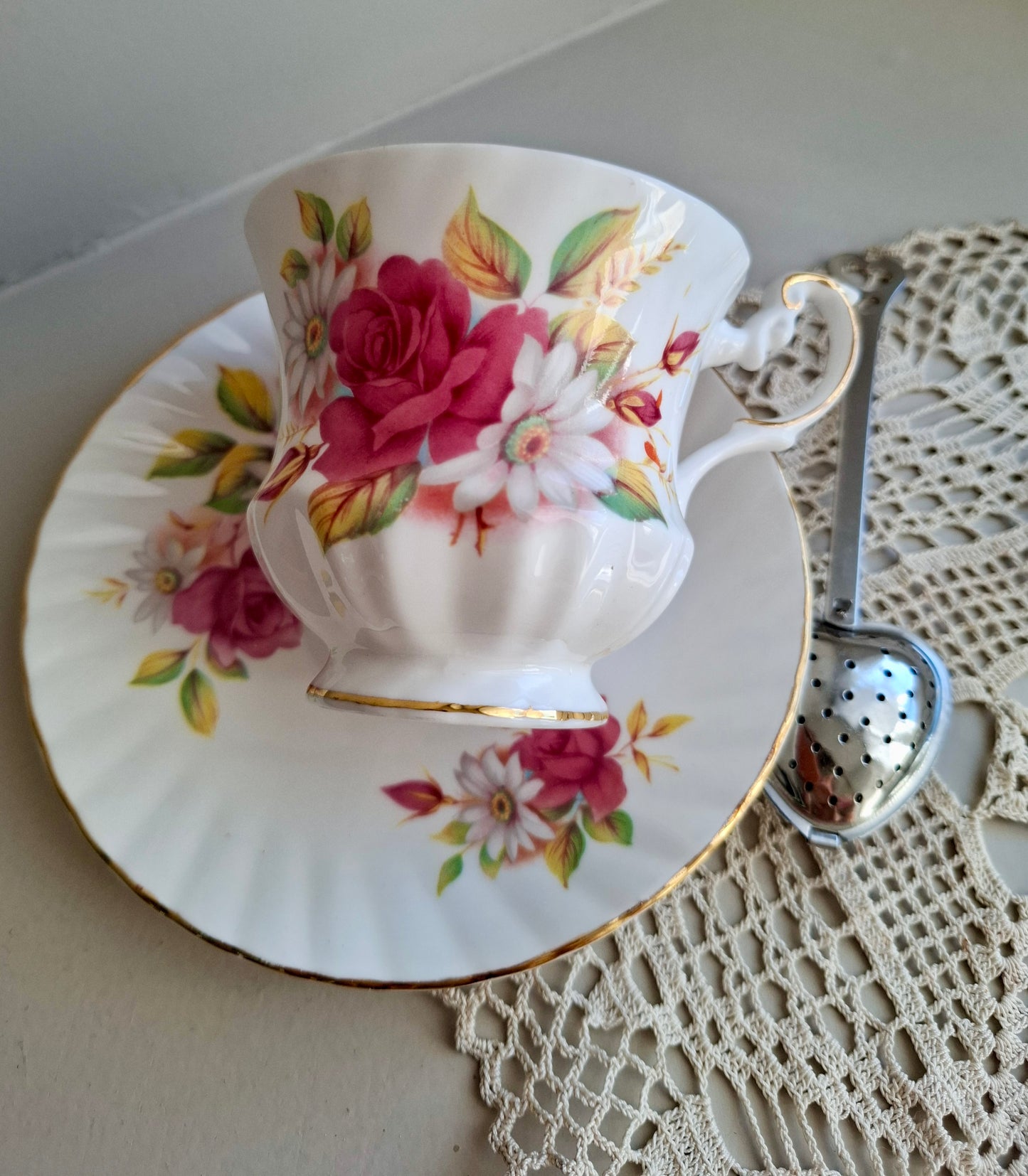 Tasse et soucoupe Marguerite et rose