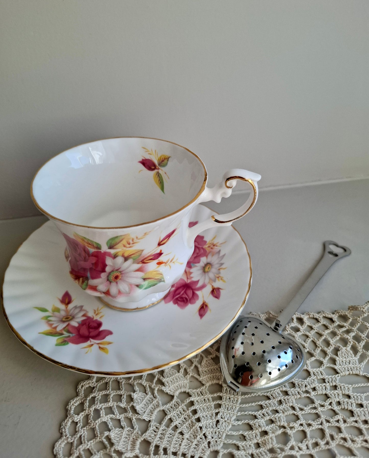Tasse et soucoupe Marguerite et rose
