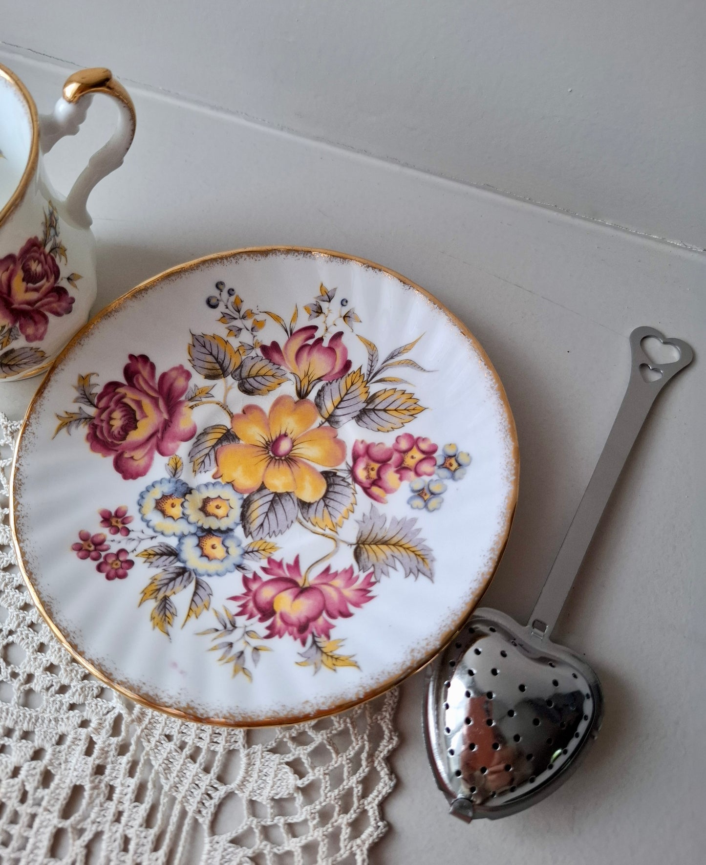 Tasse et soucoupe Rosina Gold petit modèle