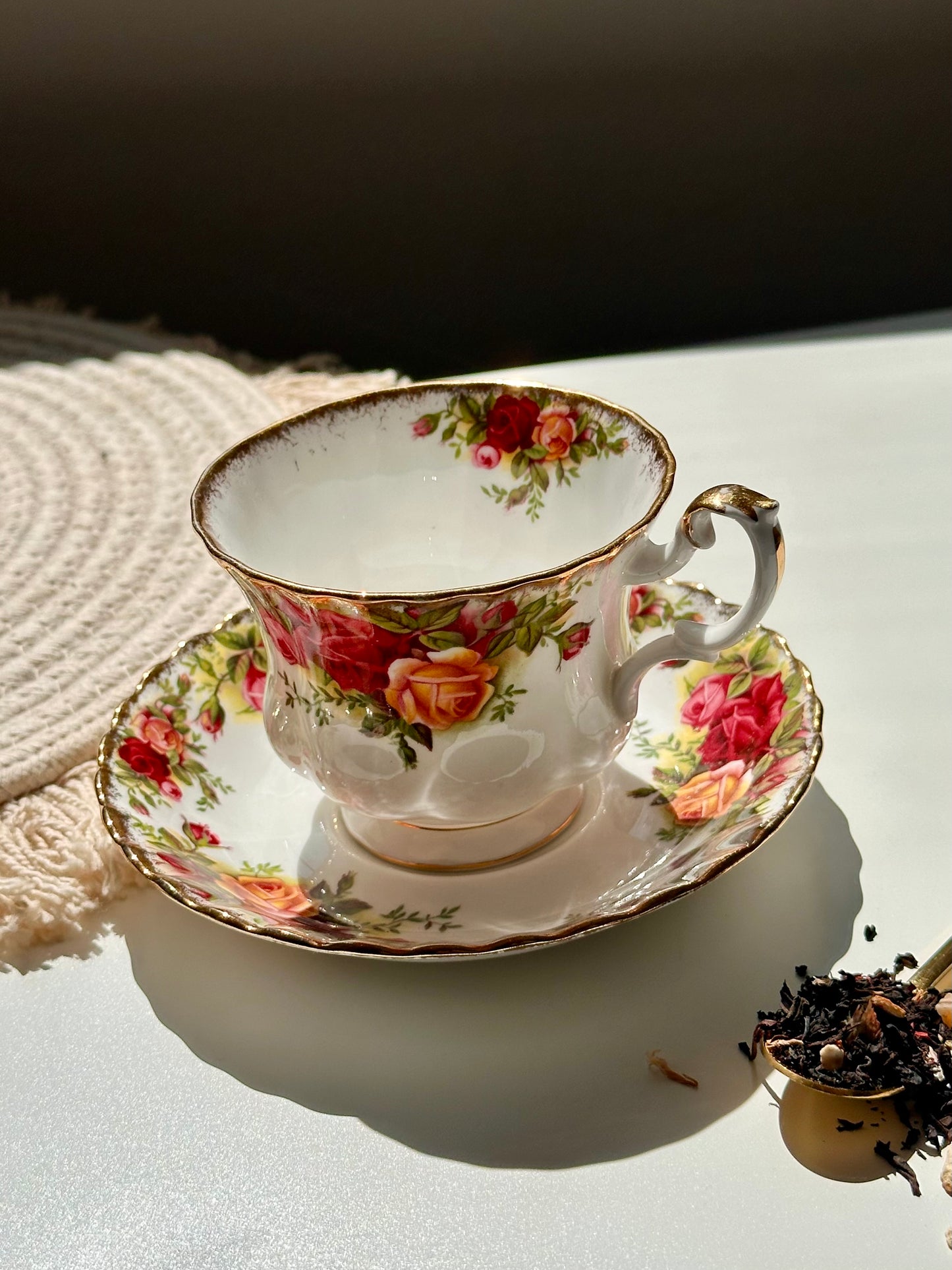 Tasse et soucoupe Country Roses ROYAL ALBERT petit modèle