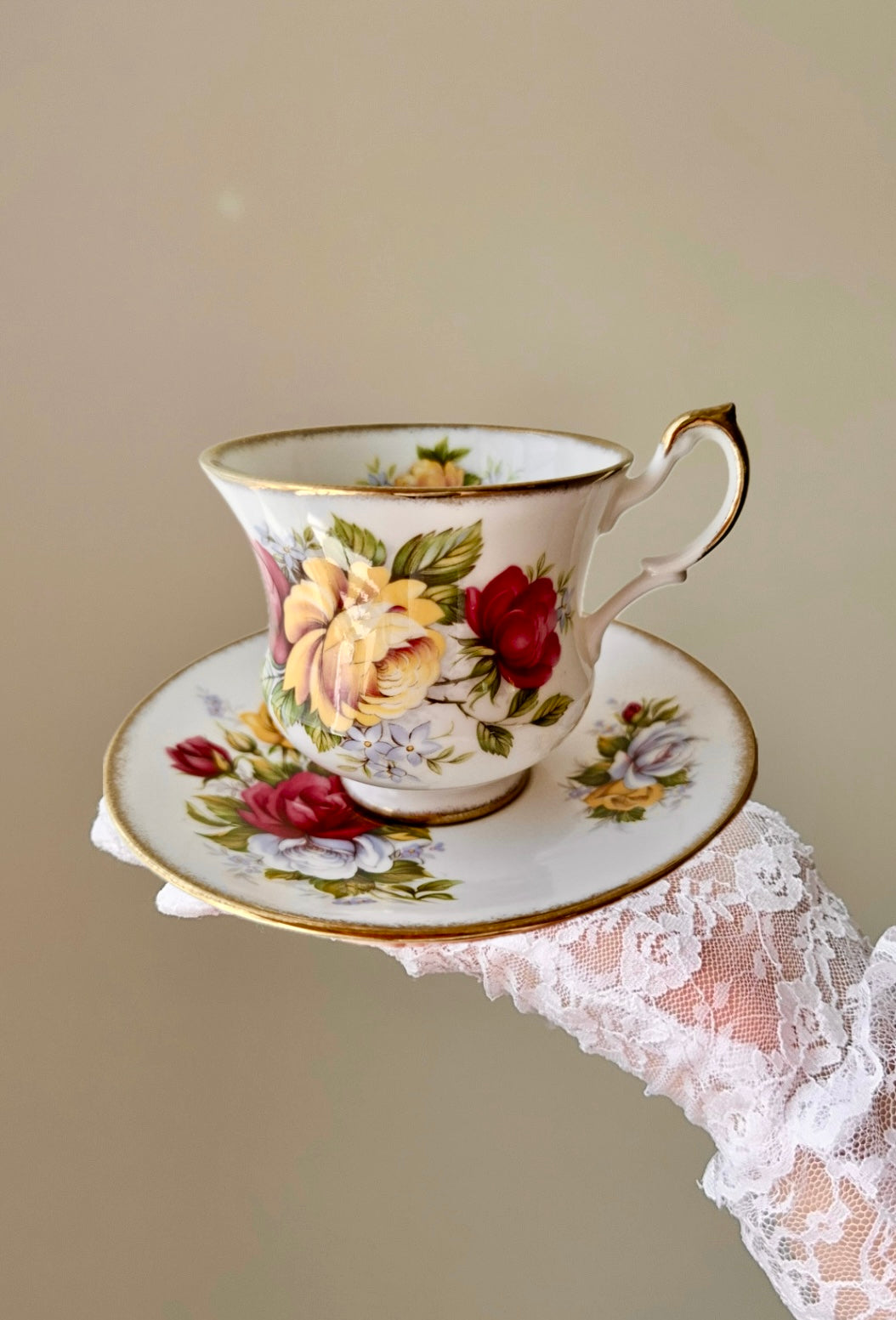 Tasse et soucoupe Floraison Royale