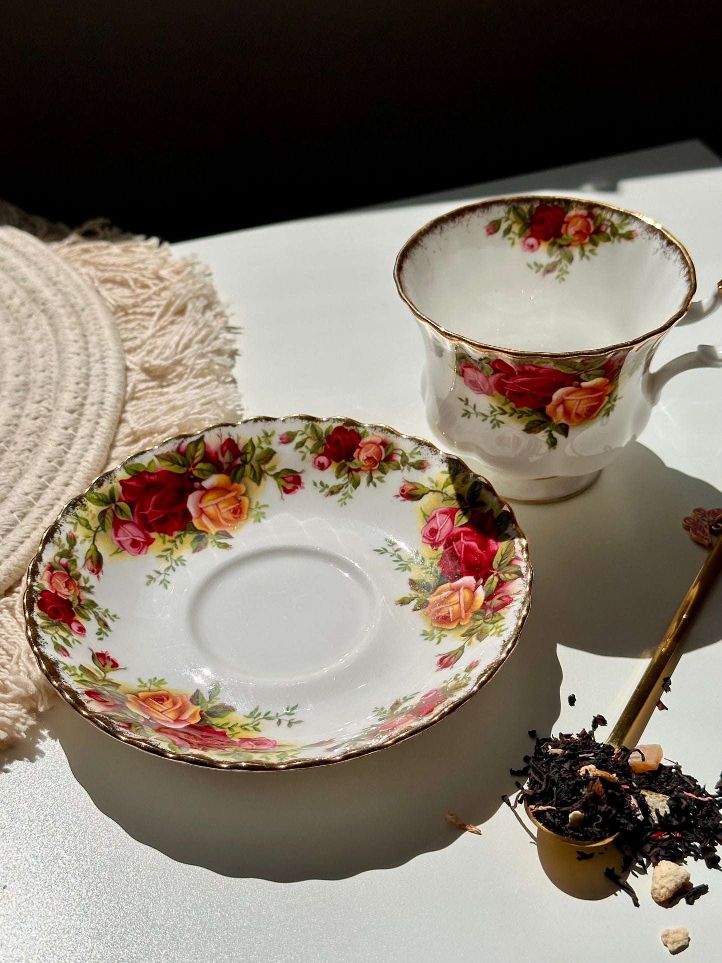 Tasse et soucoupe Country Roses ROYAL ALBERT petit modèle