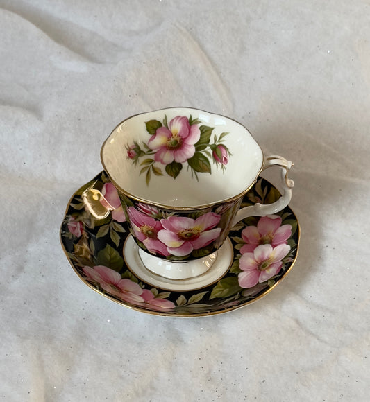 Tasse et soucoupe Royal Albert Alberta Rose