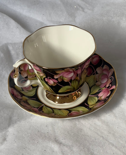 Tasse et soucoupe Royal Albert Pitcher plant