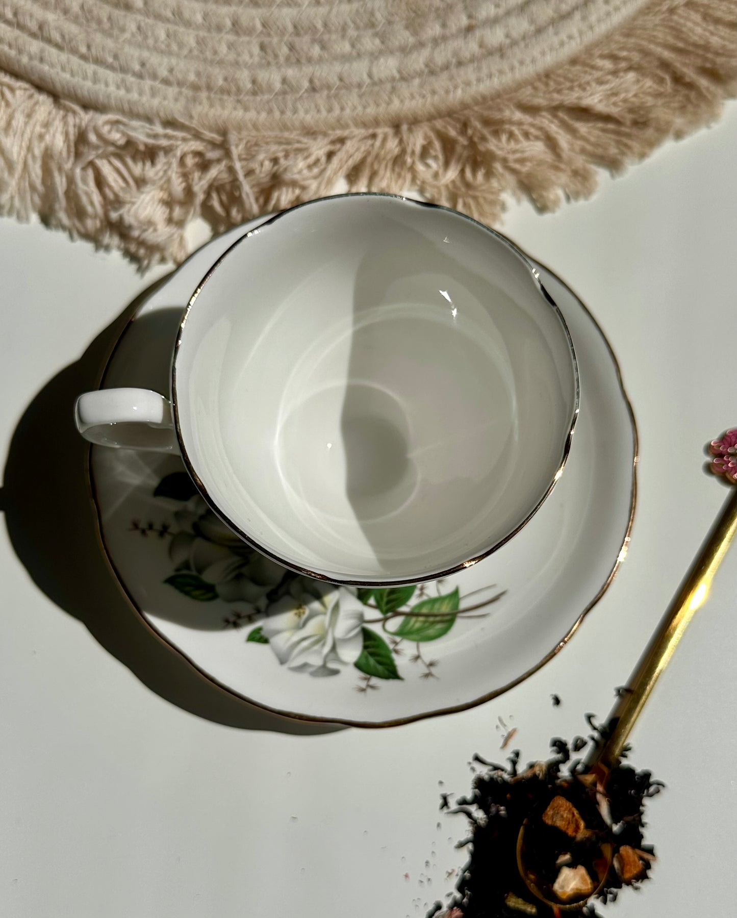 Tasse et soucoupe Royal Camellia