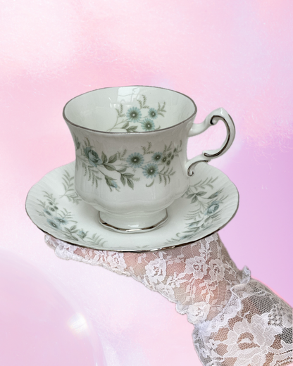 Tasse et soucoupe Debutante
