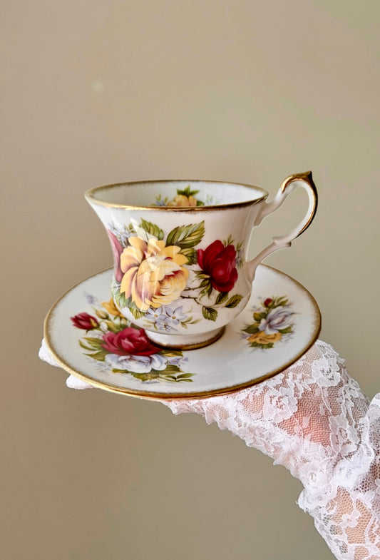 Tasse et soucoupe Floraison Royale