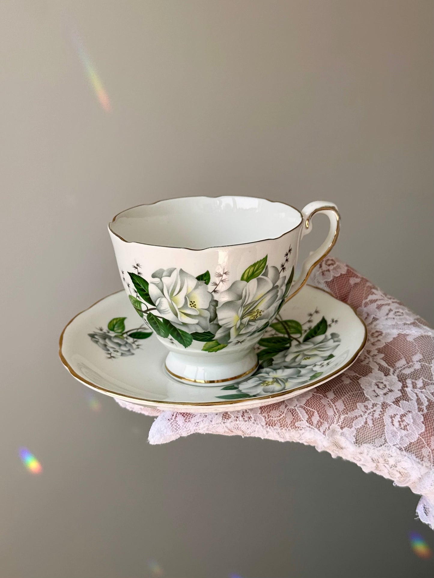 Tasse et soucoupe Royal Camellia