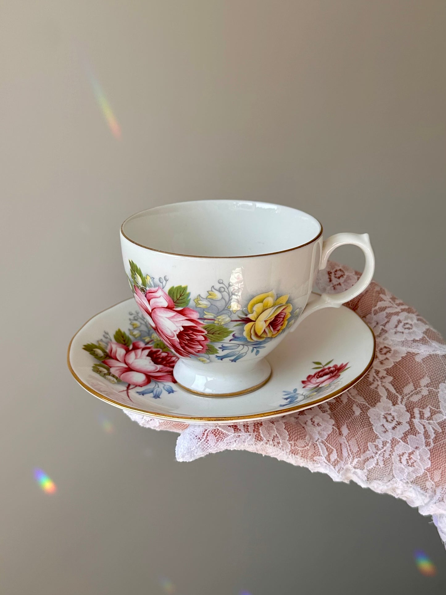 Tasse et soucoupe le bouquet de Gainsborough