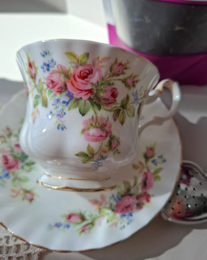 Tasse et soucoupe fleurs fraiches ROYAL ALBERT