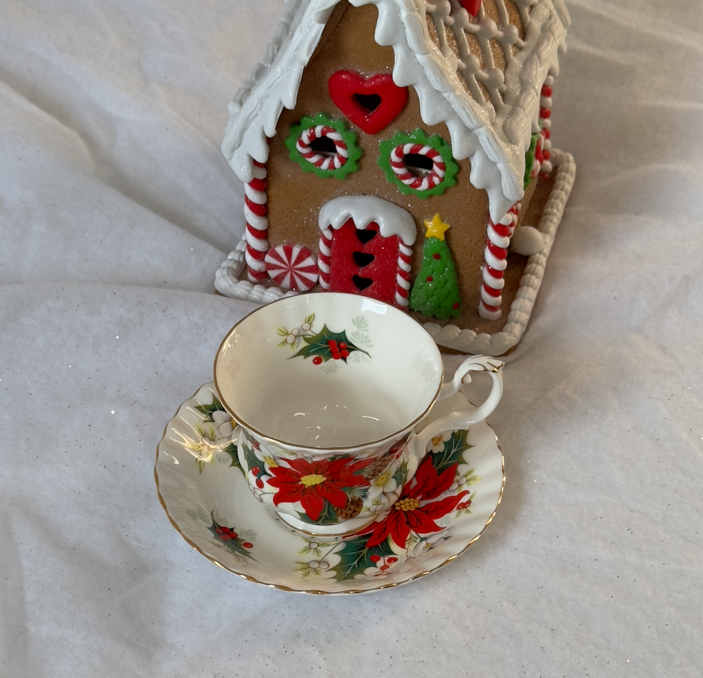 Tasse de Noël Royal Albert Yuletide