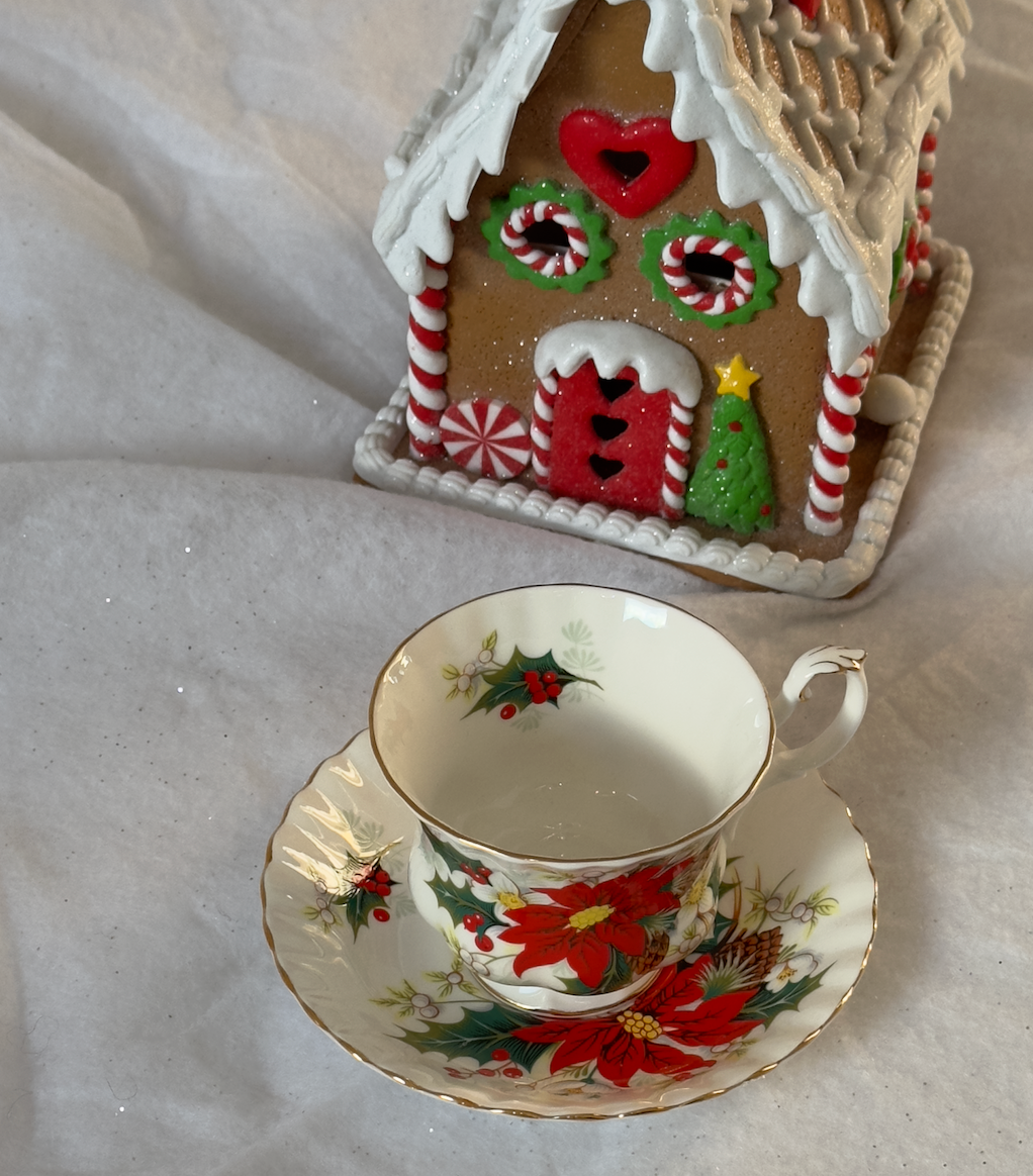 Tasse de Noël Royal Albert Yuletide