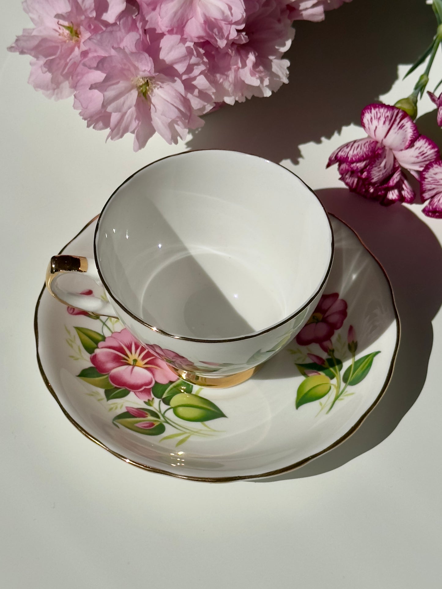 Tasse et soucoupe Éclat de pétunias