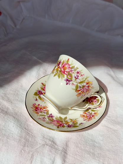 Tasse et soucoupe Wayside Flowers