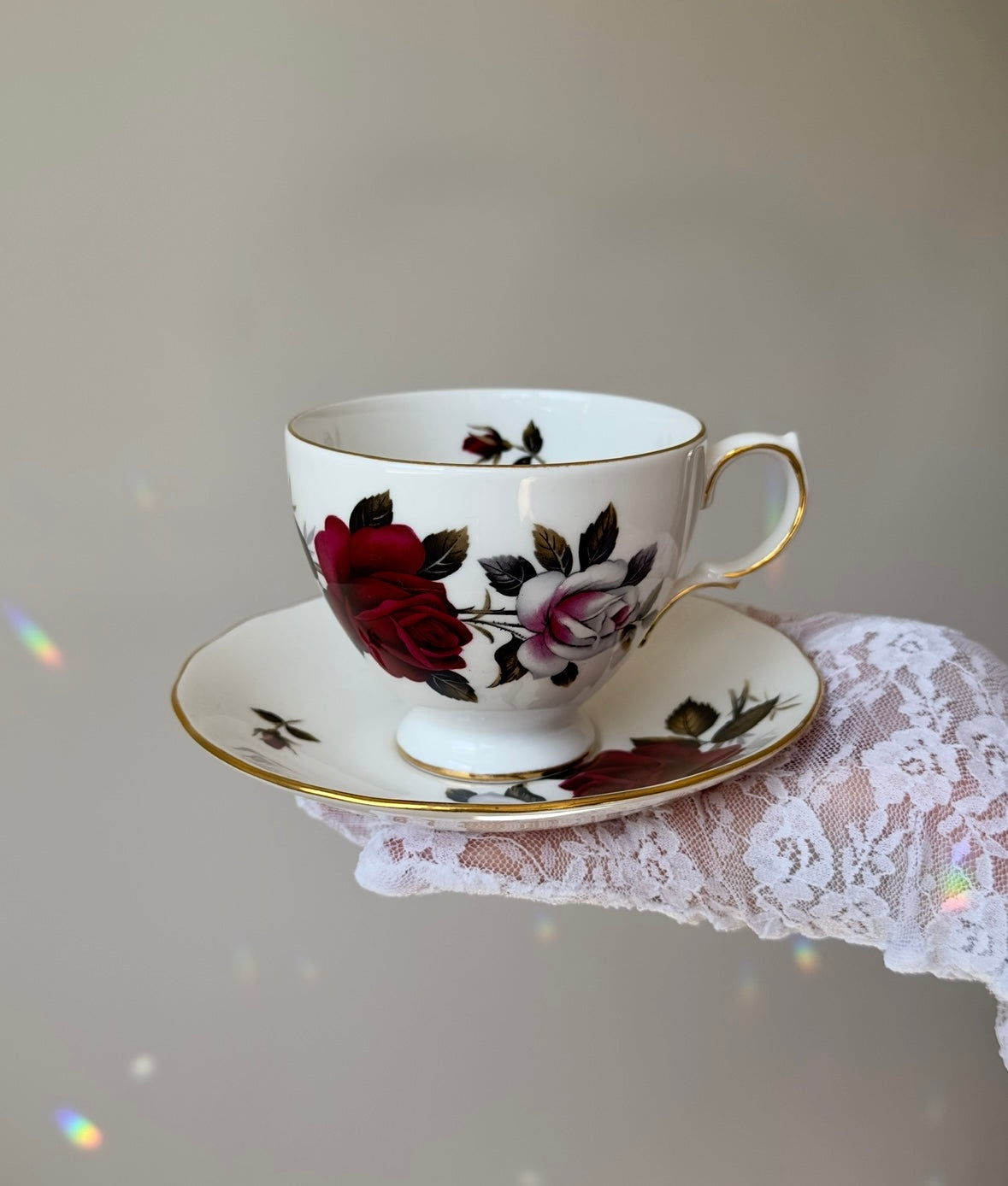 Tea cup and saucer Vintage Bordeaux