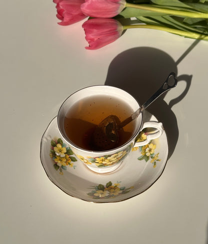 Tasse et soucoupe Vintage fleurs jaunes