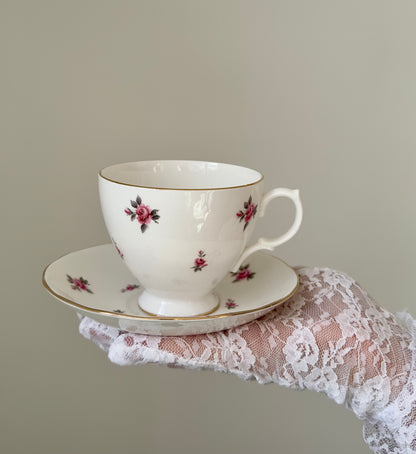 Tasse et soucoupe Les Roses de Gainsborough