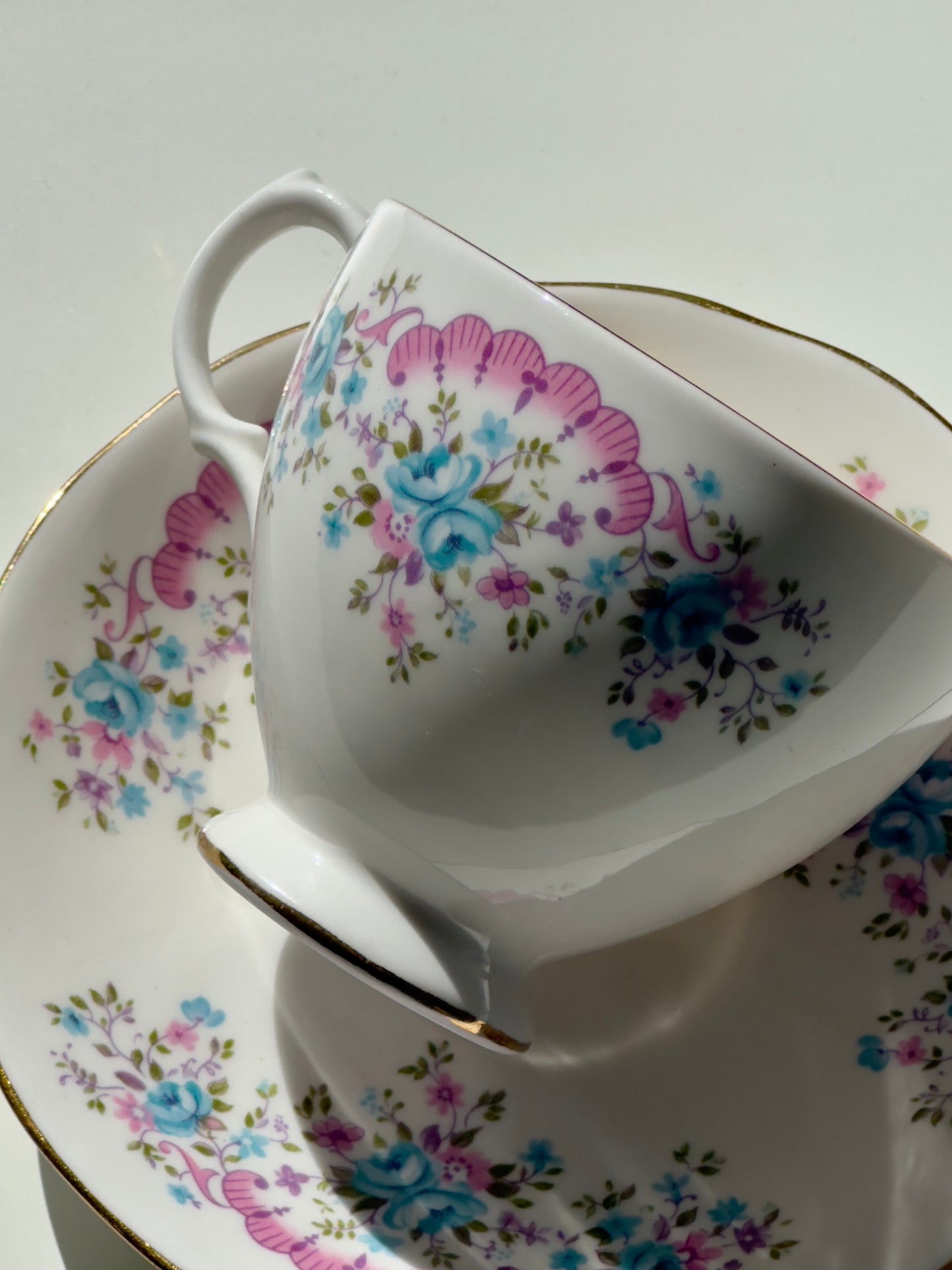 Tasse et soucoupe Vintage Pastels